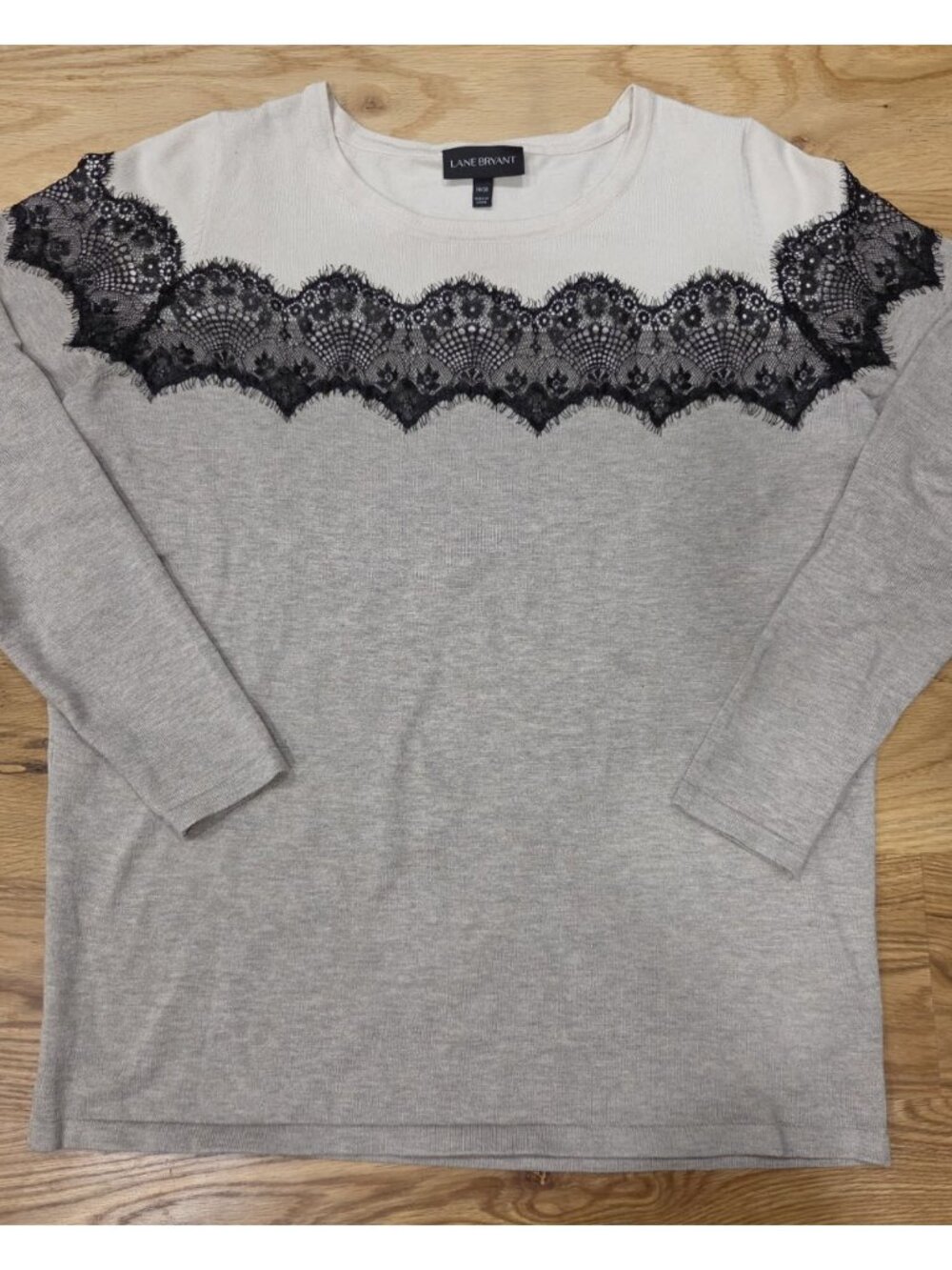 Lane Bryant Gray & Beige Color Block Sweater with Black Lace Detail 18/20 - Picture 2 of 10